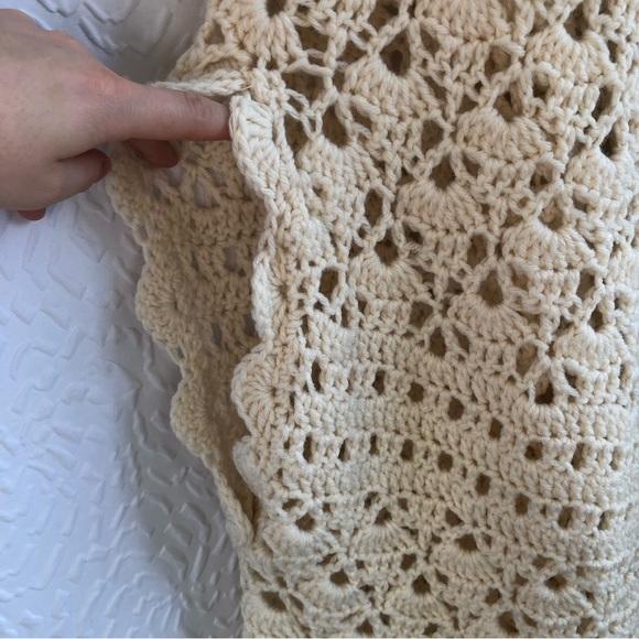 Handmade Cream Crochet Wool Knit Oversized Button Up Sweater Cape - Picture 14 of 15